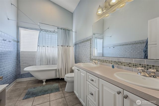 675 Bowker Street SE, Lacey, WA 98503