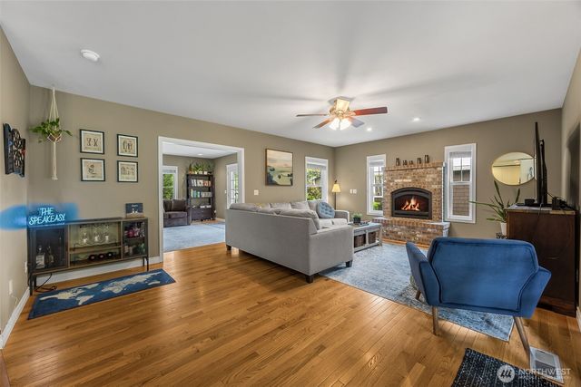 675 Bowker Street SE, Lacey, WA 98503