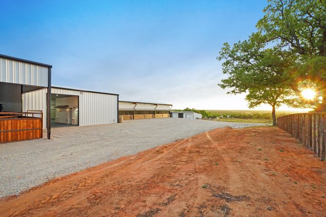 270 Price Lane, Weatherford, TX 76085