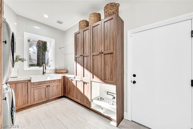 8805 Spanish Mountain Drive, Las Vegas, NV 89148
