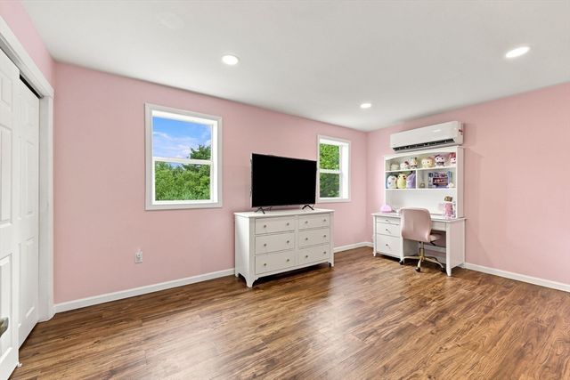 1 Katie Lane, Palmer, MA 01069