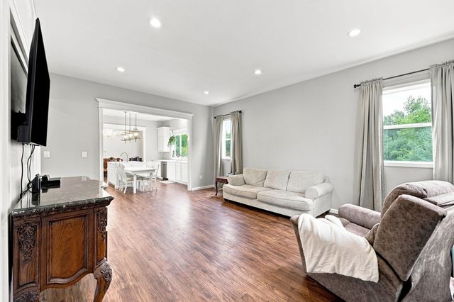 1 Katie Lane, Palmer, MA 01069