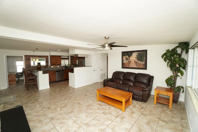 1002 ORANGEWALK DRIVE, Brandon, FL 33511