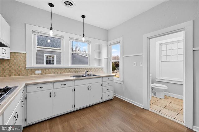 615 W 13TH, New Castle, DE 19720