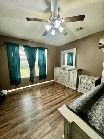 2307 Cloudy Bay Drive, Fresno, TX 77545