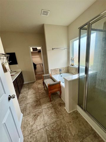 2307 Cloudy Bay Drive, Fresno, TX 77545