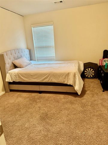 2307 Cloudy Bay Drive, Fresno, TX 77545