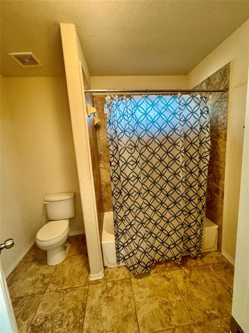 2307 Cloudy Bay Drive, Fresno, TX 77545