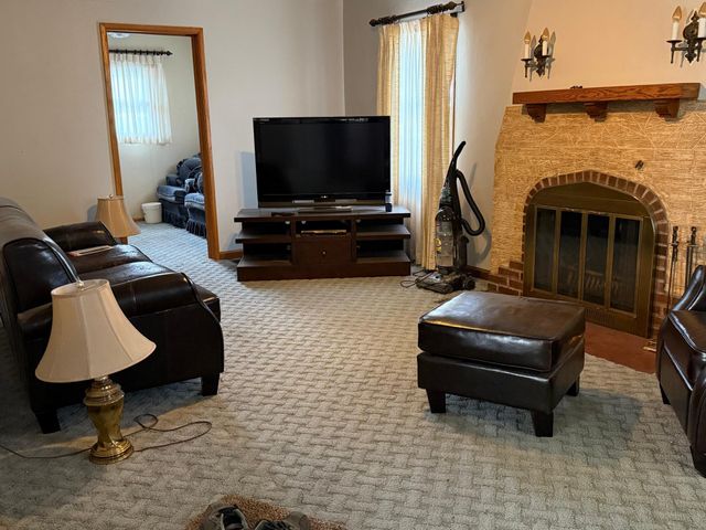 303 E Lafayette Street, Mankato, MN 56001