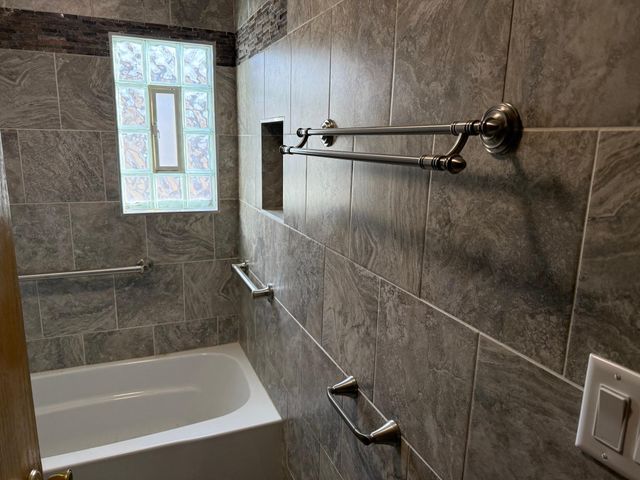 303 E Lafayette Street, Mankato, MN 56001