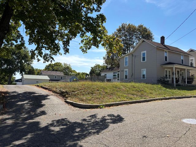 114-116 S Cedar Avenue, Lancaster, OH 43130