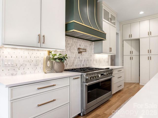 1326 Richland Drive, Charlotte, NC 28211