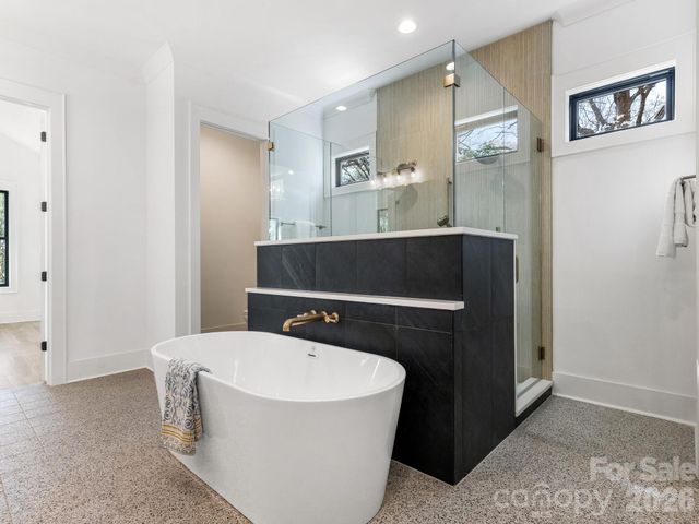 1326 Richland Drive, Charlotte, NC 28211