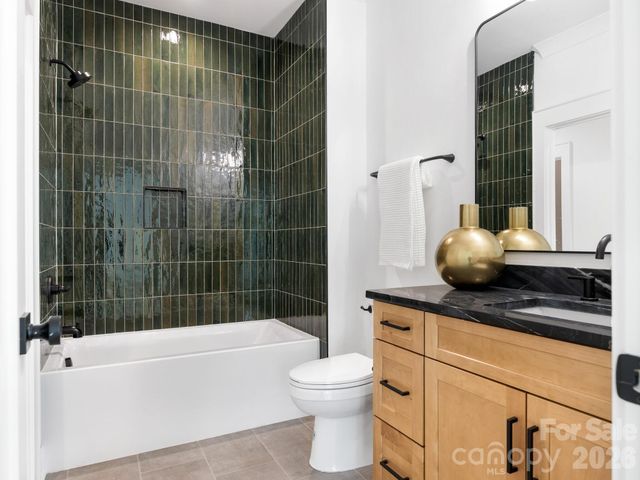 1326 Richland Drive, Charlotte, NC 28211