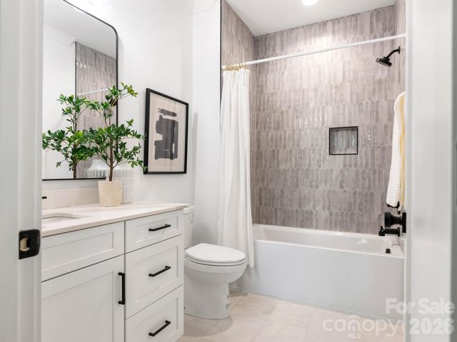 1326 Richland Drive, Charlotte, NC 28211