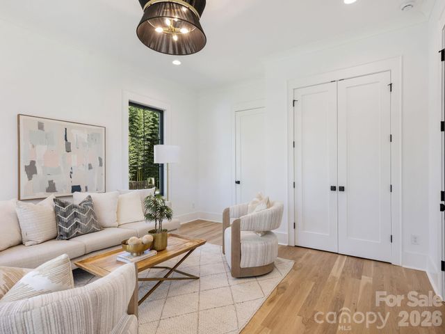 1326 Richland Drive, Charlotte, NC 28211