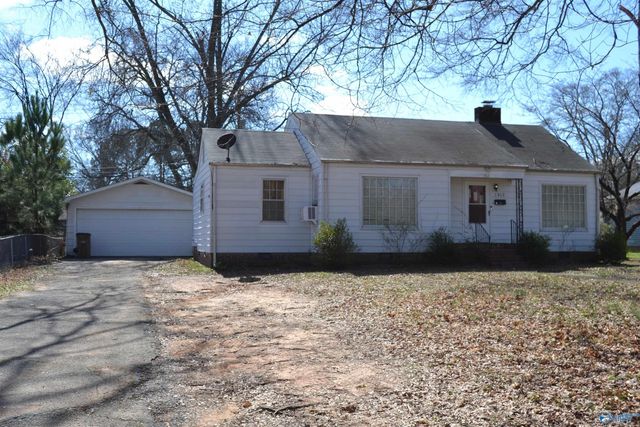 1517 Chestnut Street SE, Decatur, AL 35601