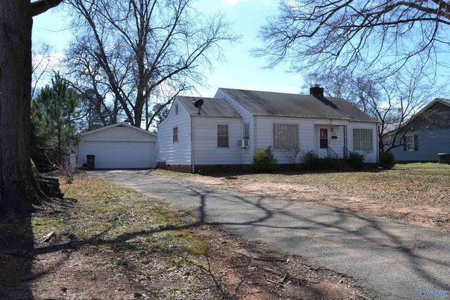 1517 Chestnut Street SE, Decatur, AL 35601