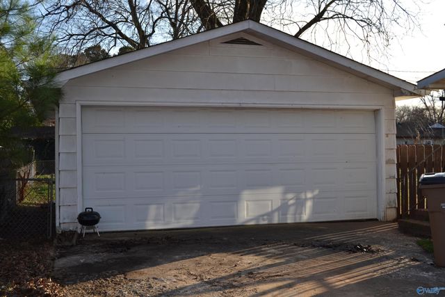 1517 Chestnut Street SE, Decatur, AL 35601