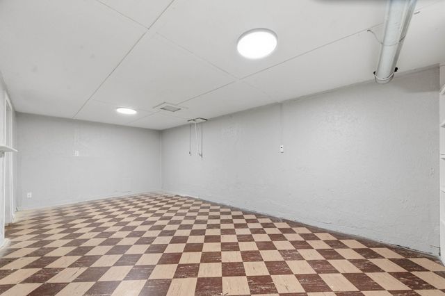 1945 S Battin, Wichita, KS 67218