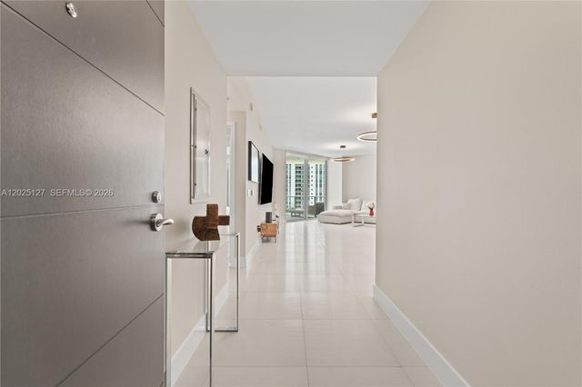 17301 Biscayne Blvd 603, North Miami Beach, FL 33160