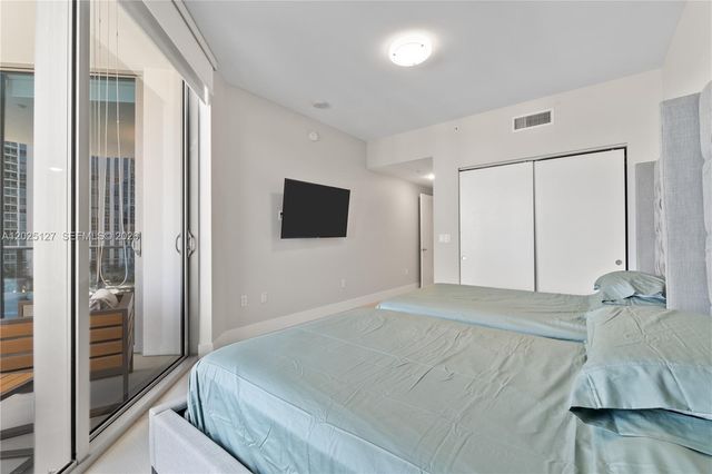 17301 Biscayne Blvd 603, North Miami Beach, FL 33160