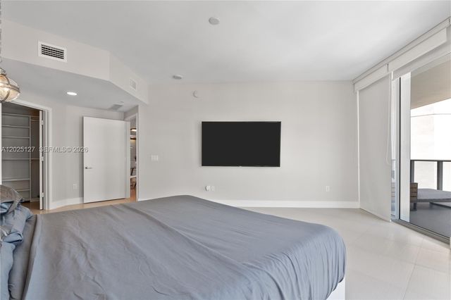 17301 Biscayne Blvd 603, North Miami Beach, FL 33160