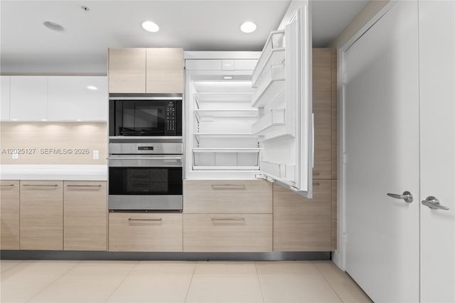 17301 Biscayne Blvd 603, North Miami Beach, FL 33160