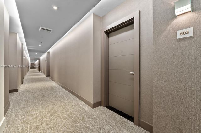 17301 Biscayne Blvd 603, North Miami Beach, FL 33160
