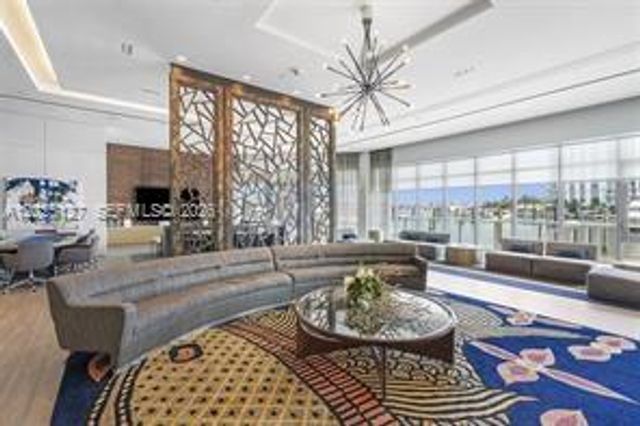 17301 Biscayne Blvd 603, North Miami Beach, FL 33160