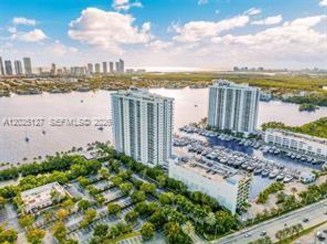17301 Biscayne Blvd 603, North Miami Beach, FL 33160