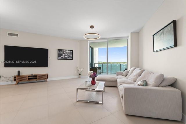 17301 Biscayne Blvd 603, North Miami Beach, FL 33160