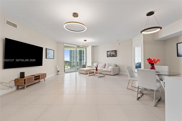 17301 Biscayne Blvd 603, North Miami Beach, FL 33160