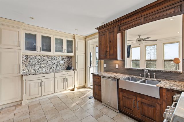 1730 Woodland Avenue, Des Moines, IA 50309