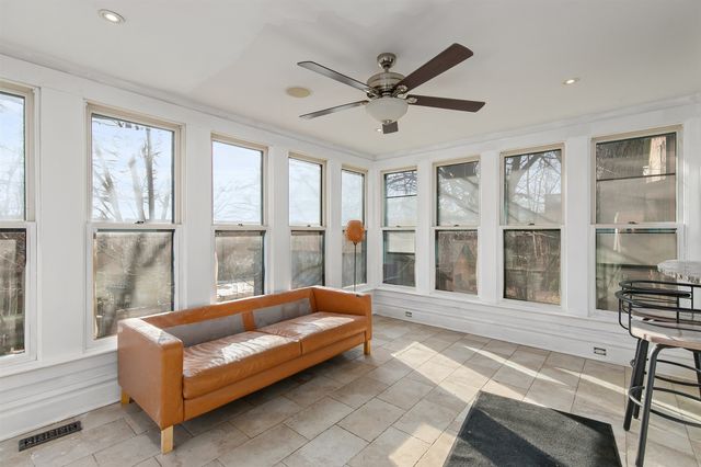 1730 Woodland Avenue, Des Moines, IA 50309