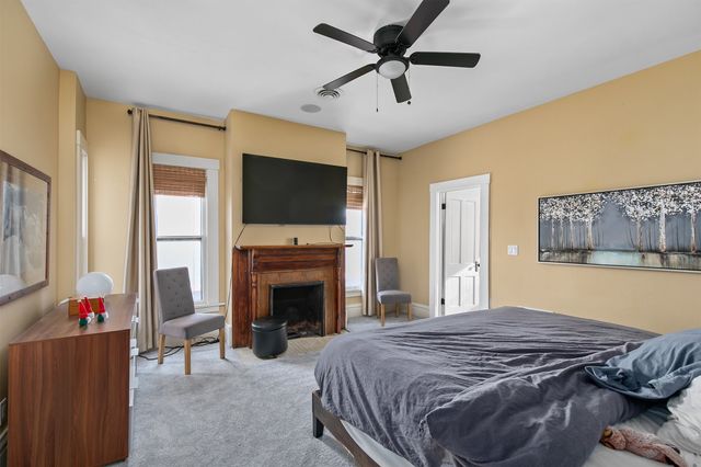 1730 Woodland Avenue, Des Moines, IA 50309