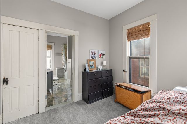 1730 Woodland Avenue, Des Moines, IA 50309