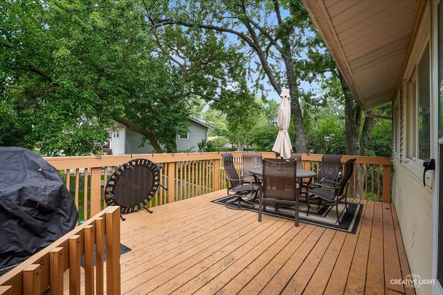 306 N Bissell Drive, Palatine, IL 60074
