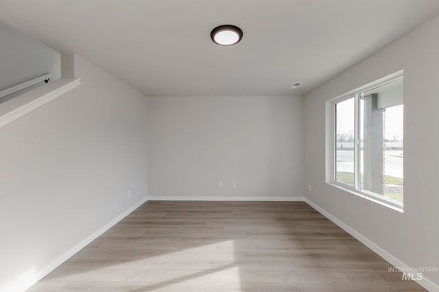 7094 E Shields Dr, Nampa, ID 83687