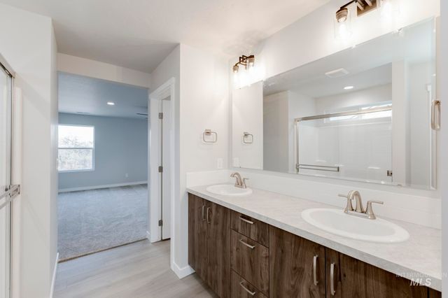 7094 E Shields Dr, Nampa, ID 83687