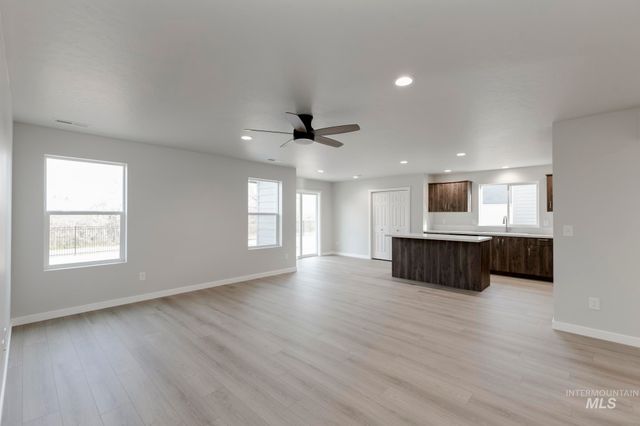 7094 E Shields Dr, Nampa, ID 83687