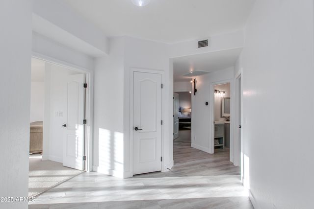 1331 E VOLTAIRE Avenue, Phoenix, AZ 85022