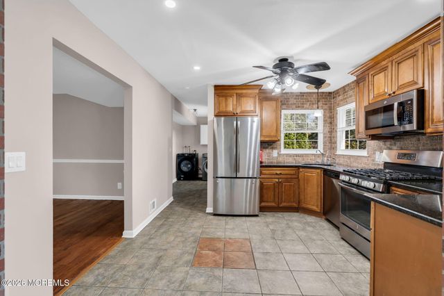 181 Taylors Mills Road, Manalapan, NJ 07726