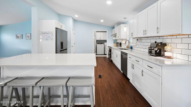 272 Bay Shore Drive, Chocowinity, NC 27817