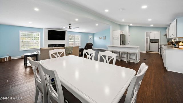 272 Bay Shore Drive, Chocowinity, NC 27817