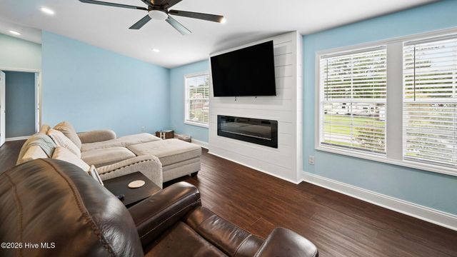 272 Bay Shore Drive, Chocowinity, NC 27817