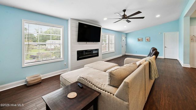 272 Bay Shore Drive, Chocowinity, NC 27817
