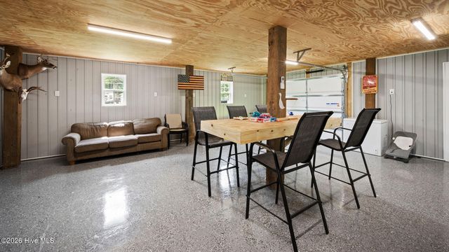 272 Bay Shore Drive, Chocowinity, NC 27817