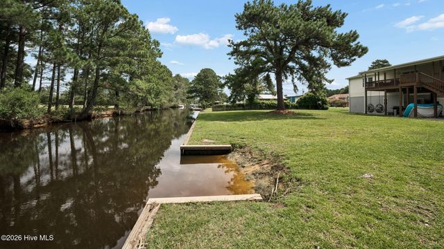 272 Bay Shore Drive, Chocowinity, NC 27817