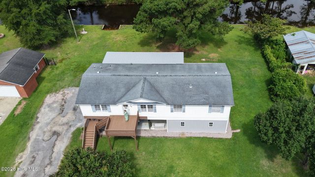 272 Bay Shore Drive, Chocowinity, NC 27817